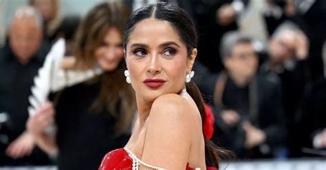 salma hayek leaked|Salma Hayek sends fans into frenzy with string of saucy naked。